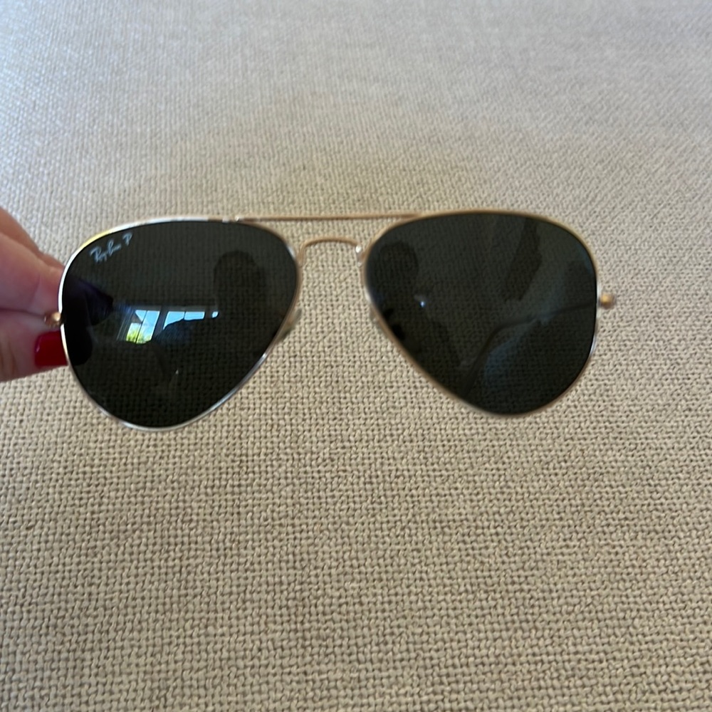Ray Ban polarized classic aviator sunglasses